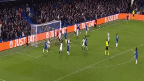 馬龍讚雷迪克：超凡教練助球隊重建成果豐碩